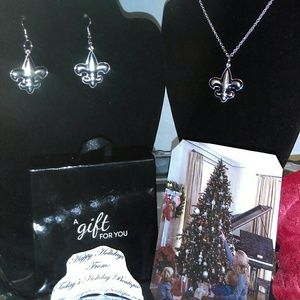 The Silver/Black Fleur De Lis Set!